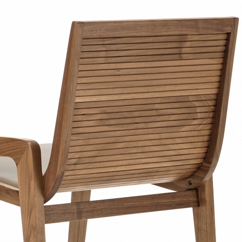 Мягкий стул из цельного ореха или дуба, с кожаным сиденьем и спинкой