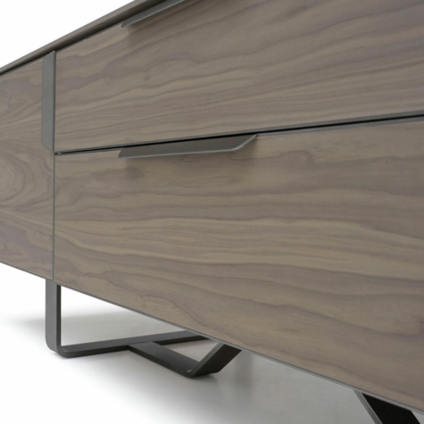 Credenza porta TV 2 ante con cassetti centrali e top in legno di Noce americano