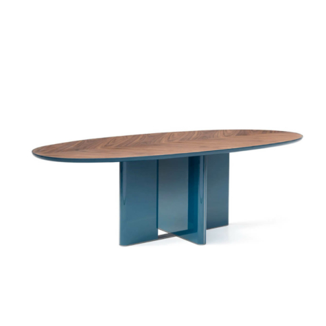 Oval table in American Walnut wood with legs available in lacquered versions