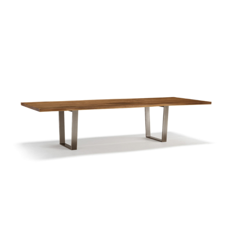 Vero Compact Table with Minimal metal legs