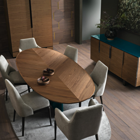 Oval table in American Walnut wood with legs available in lacquered versions