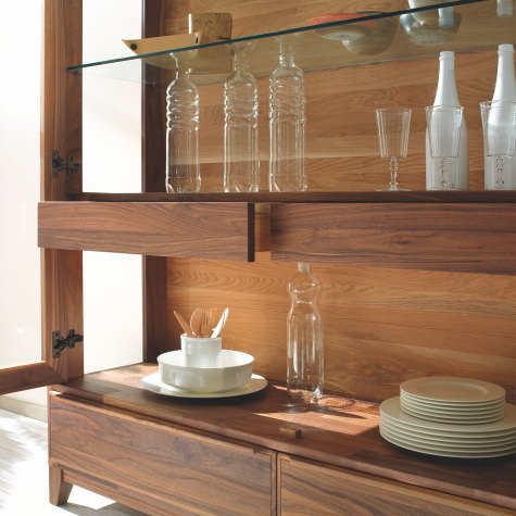 Glass cabinet in solid walnut with 2 doors and 2 drawers