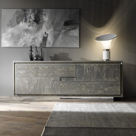 Credenza in rovere con vano segreto