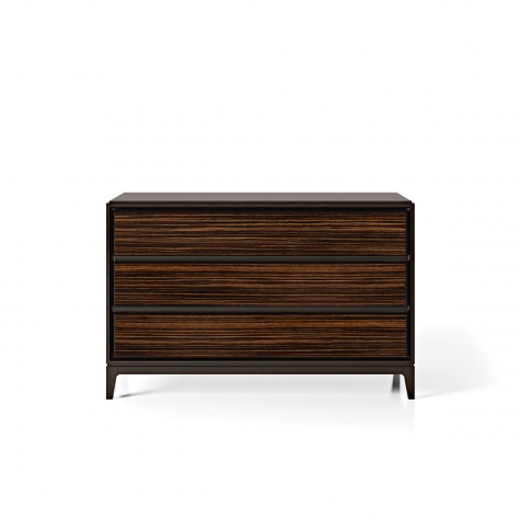 Chest of drawers in walnut or oak with three drawers
