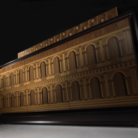 Credenza in legno intarsiato a mano Basilica Palladiana