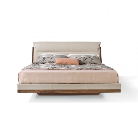 Bed in solid walnut Bed in solid walnut