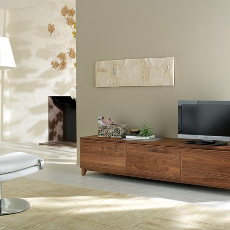 Sideboard in solid walnut or oak with 2 doors in wood Sideboard in solid walnut or oak with 2 doors in wood