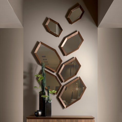 Hexagone mirror with frame in solid walnut, composition 2